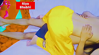 After Seducing And Kissing, Indian Couple Engages In Brutal Doggystyle Sex | Riya Bhabhi