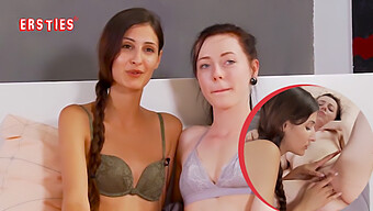 Milena Und Lisa M Verwöhnen Sich Mit Sinnlichen Autospielen Und Fingern