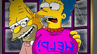 Marge Simpsont, A Klasszikus Rajzfilmes Háziasszonyt Férje Barátja Félreérthetően Prostituáltként Azonosítja Leleplező Öltözéke Miatt. Ahogy Homer Távol Van A Munkahelyén, Intenzív Anális És Hüvelyi Behatolásnak Van Kitéve Különféle Bdsm Pozíciókban, Elmosva A Képregény És A Hentai Közötti Határt. Ez Az Explicit Vizuális Regény A Dús Hentai, A Rajzfilmpornó És Az Erotikus Manga Vad Utazása.