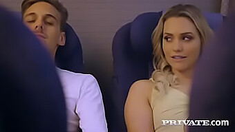 Mia Malkova'Nın Özel Ile Ilk Uçuşu: Tutkulu Uçak Yolculuğu