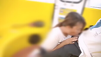 Wanita Filipina Memberikan Blowjob Liar Di Atas Roda Ferris