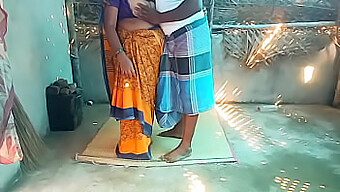 Beautiful Indian Vetrivel'S Bathroom Cleaning Scene Turns Into A Hot Experience With His Step Sister.